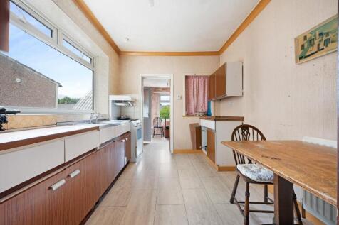 52 Seymour Rd HDR-9.jpg