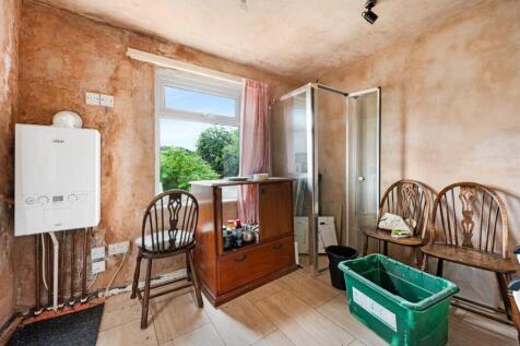 52 Seymour Rd HDR-12.jpg