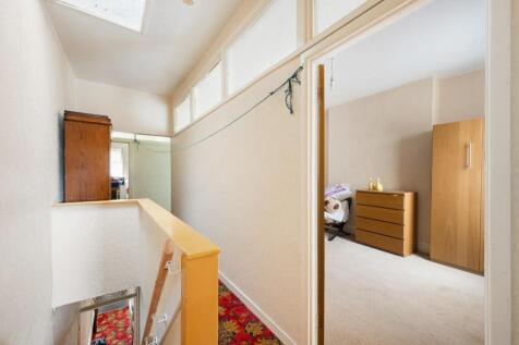 52 Seymour Rd HDR-14.jpg