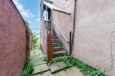 52 Seymour Rd External-1.jpg