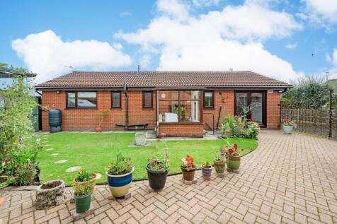 1 Chelwood Close External-7.jpg
