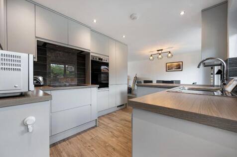 1 Chelwood Close HDR-23.jpg