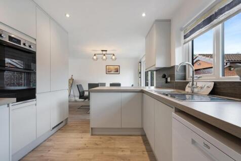 1 Chelwood Close HDR-24.jpg