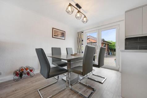 1 Chelwood Close HDR-21.jpg