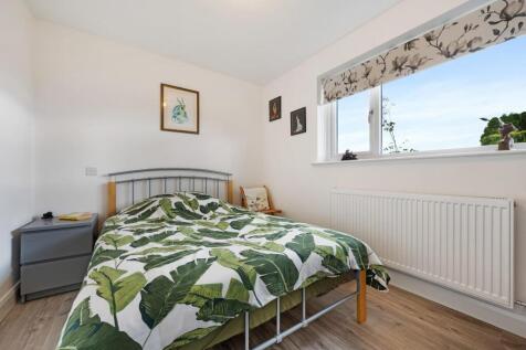 1 Chelwood Close HDR-5.jpg