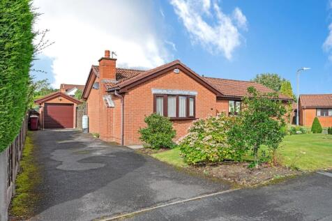 1 Chelwood Close External-10.jpg