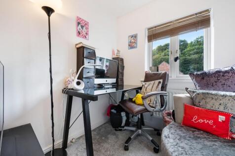 58 Threadfold Way HDR-24.jpg