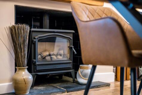 293 Bolton Road Detail-5.jpg