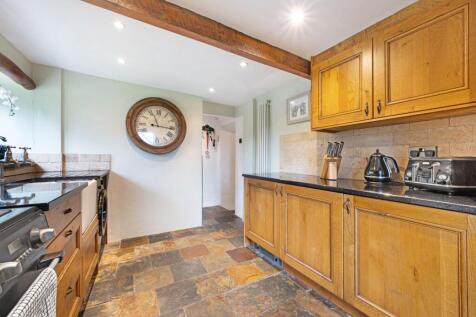 Jacketman_s Cottage HDR-22.jpg