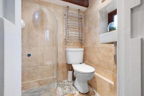 Jacketman_s Cottage HDR-24.jpg