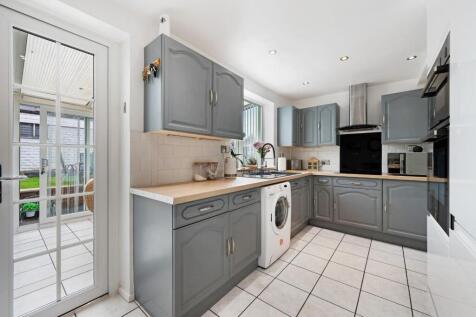 38 Broadstone Road HDR-27.jpg