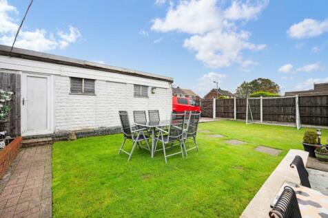 38 Broadstone Road External-2.jpg