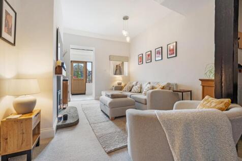 Dewhurst Farmhouse-13.jpg