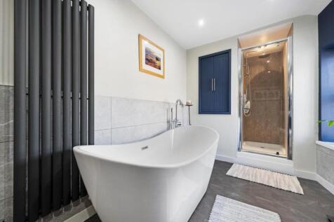 Dewhurst Farmhouse-09.jpg