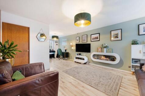 174 Whittingham Drive HDR-22.jpg