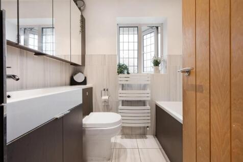 174 Whittingham Drive HDR-13.jpg