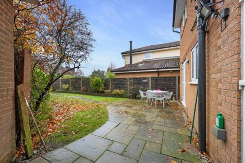 174 Whittingham Drive External-10.jpg