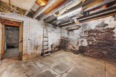 12 Atlas Road HDR-23.jpg