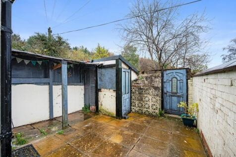 599 Blackburn Road External-1.jpg