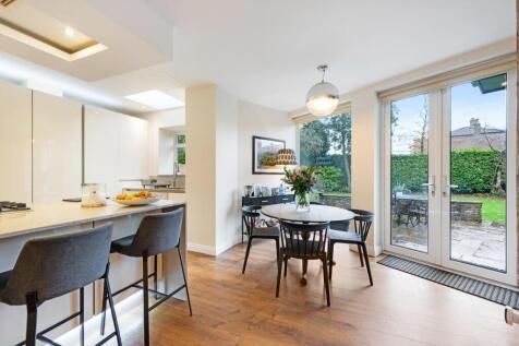 3 The Old Vicarage HDR-43.jpg