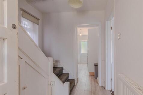 250402_14CARLTONDRIVE-12.jpg