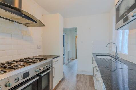 250402_14CARLTONDRIVE-13.jpg