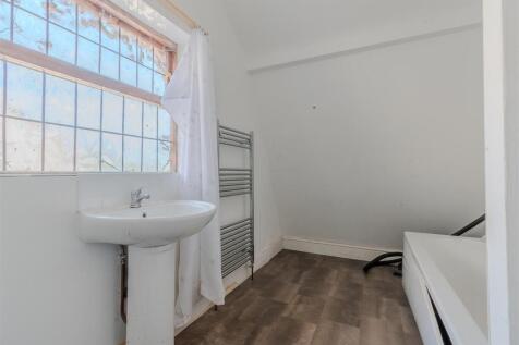 250402_14CARLTONDRIVE-05.jpg