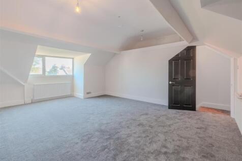 250519_52OAKLEIGHPARKDRIVE-05.jpg