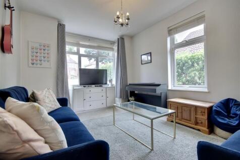 FAMILY ROOM / BEDROOM SIX