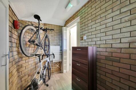 Entrance/Storage