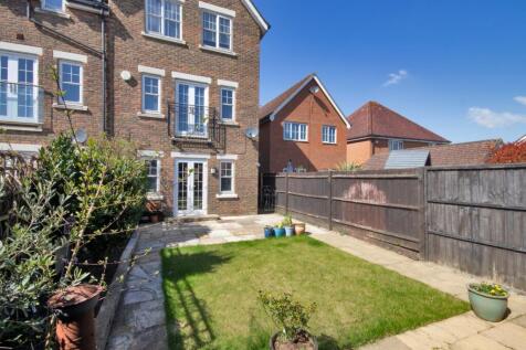 Garden / Rear