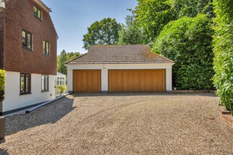Triple Garage