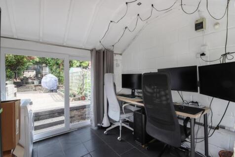 Outbuilding/Office