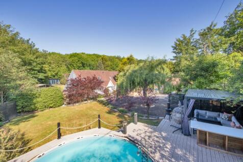 Pool &amp; Deck Area
