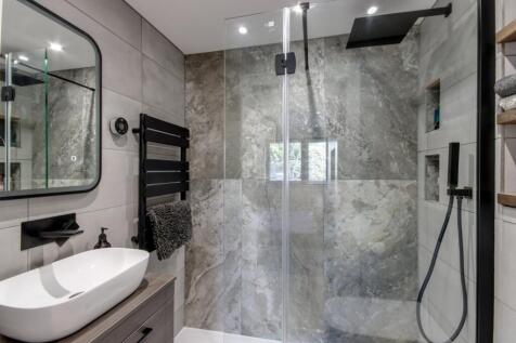 Ensuite Shower Room