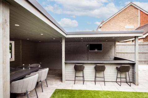 Garden Bar