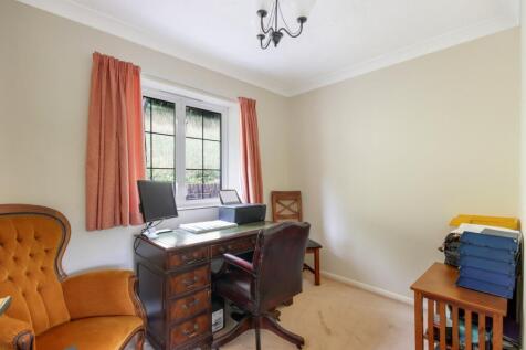 Bedroom 3 / Study