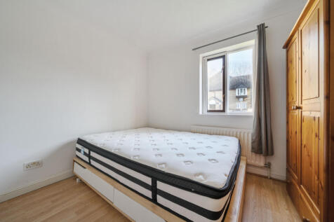 1381164-19-6915b7...