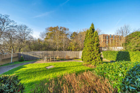 1383764-13-692706...