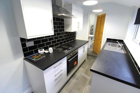 Clarina kitchen