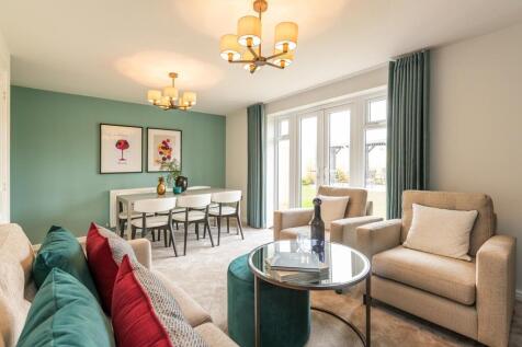 Open plan lounge/diner to relax and eat