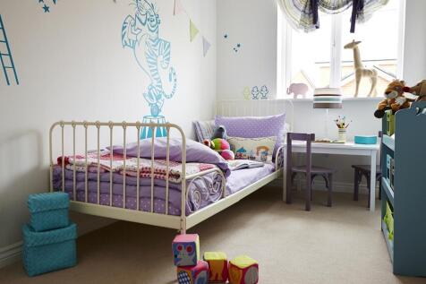 Or transform bedroom 2 into a child&#39;s bedroom