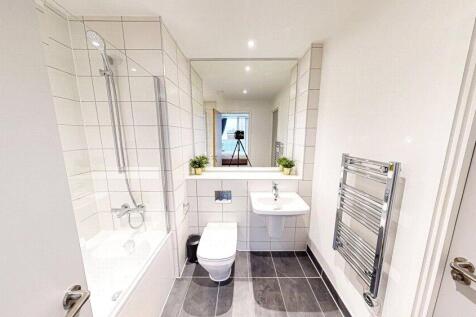 Jack/ Gill Bathroom