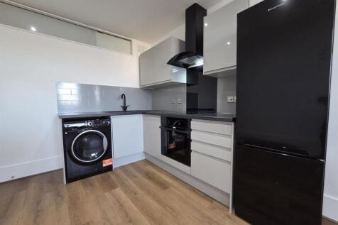 WhatsApp Image 2025-11-28 at 15.48.21 (3).jpeg