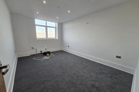 WhatsApp Image 2025-11-28 at 15.48.21.jpeg