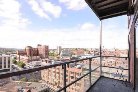 Wellington Street, Leeds 5.jpg