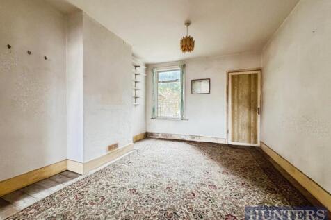 pbox-bedroom-321773.jpg