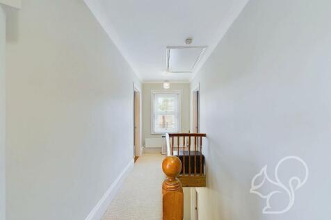 CAM01659G0-PR0208-STILL022.jpg