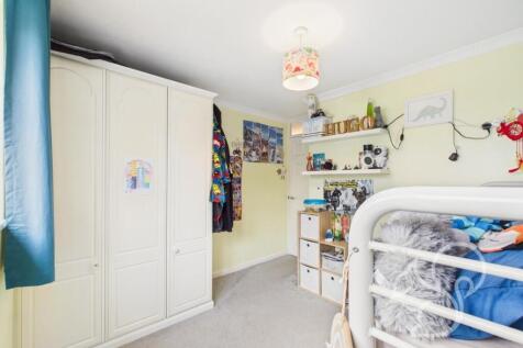 CAM01659G0-PR0371-STILL016.jpg