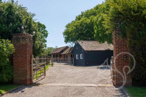 ISLAND_HOUSE_260523_045.jpg